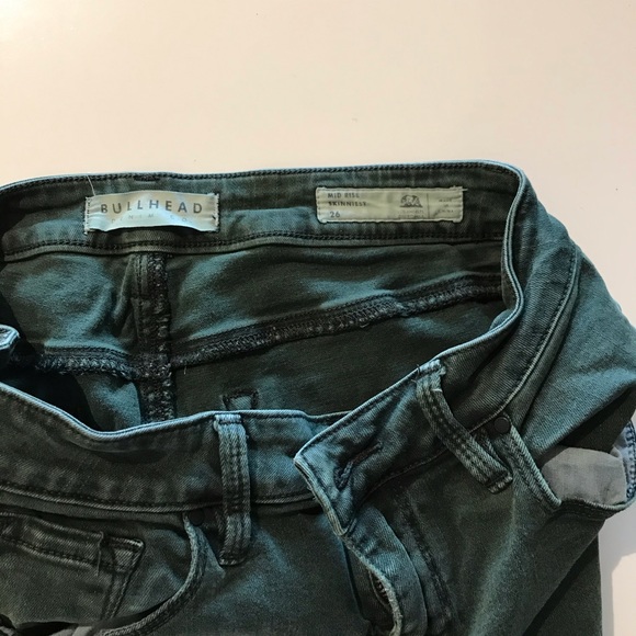 Bullhead Midrise Green Skinny Jeans - Picture 2 of 5